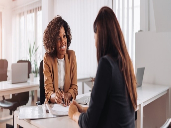 Devenez Conseiller bancaire en IDF et dans les HDF !