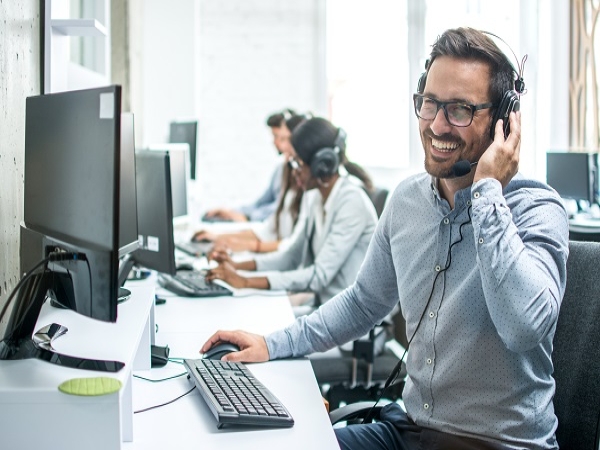 Devenez Chargé de Clientèle Bancaire à distance à Lyon !